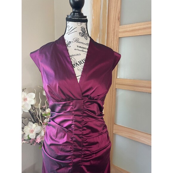 Frank Lyman Evening Dress Size 8 Purple Satin Ruched Knee Length midi - Picture 3 of 10